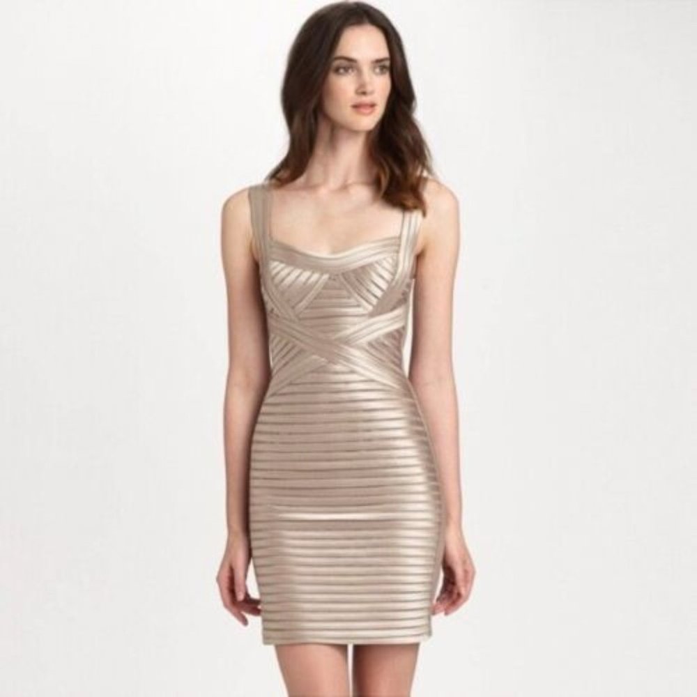 BCBGMAXAZRIA White Gardenia Rivas Bandage Cocktail Dress.   Size 8